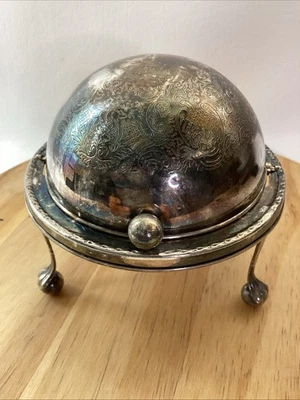 Servidor de caviar de mantequilla plateado de colección cúpula giratoria superior patas de filigrana Inglaterra Foto 1 de 4