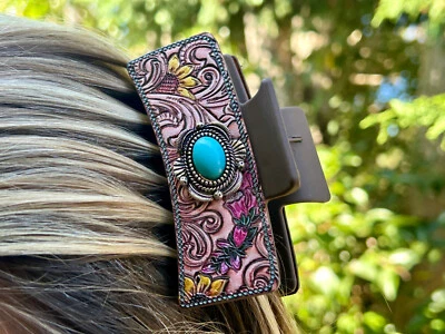 Garra de pelo estilo occidental turquesa concho estampado rosa Foto 1 de 2