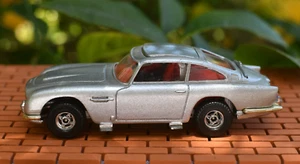 Gorgi 007 Aston Martin DB5 Made in the UK - Picture 1 of 13