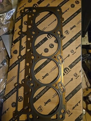 Kit de juntas de culata Ram 2500/3500/4500 6,4. Incluye 05045477ab/05045476AB Foto 1 de 4