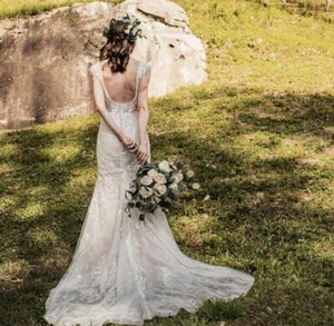 Vow’d Wedding Dress, Lively, Size 8 NWT Still in Bag and Box - Picture 1 of 6