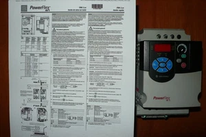 VARIATEUR TRIPHASE 380V 2,2kW VITESSE POWERFLEX 4M, ALLEN BRADLEY 22F-D6P0N103 - Bild 1 von 13