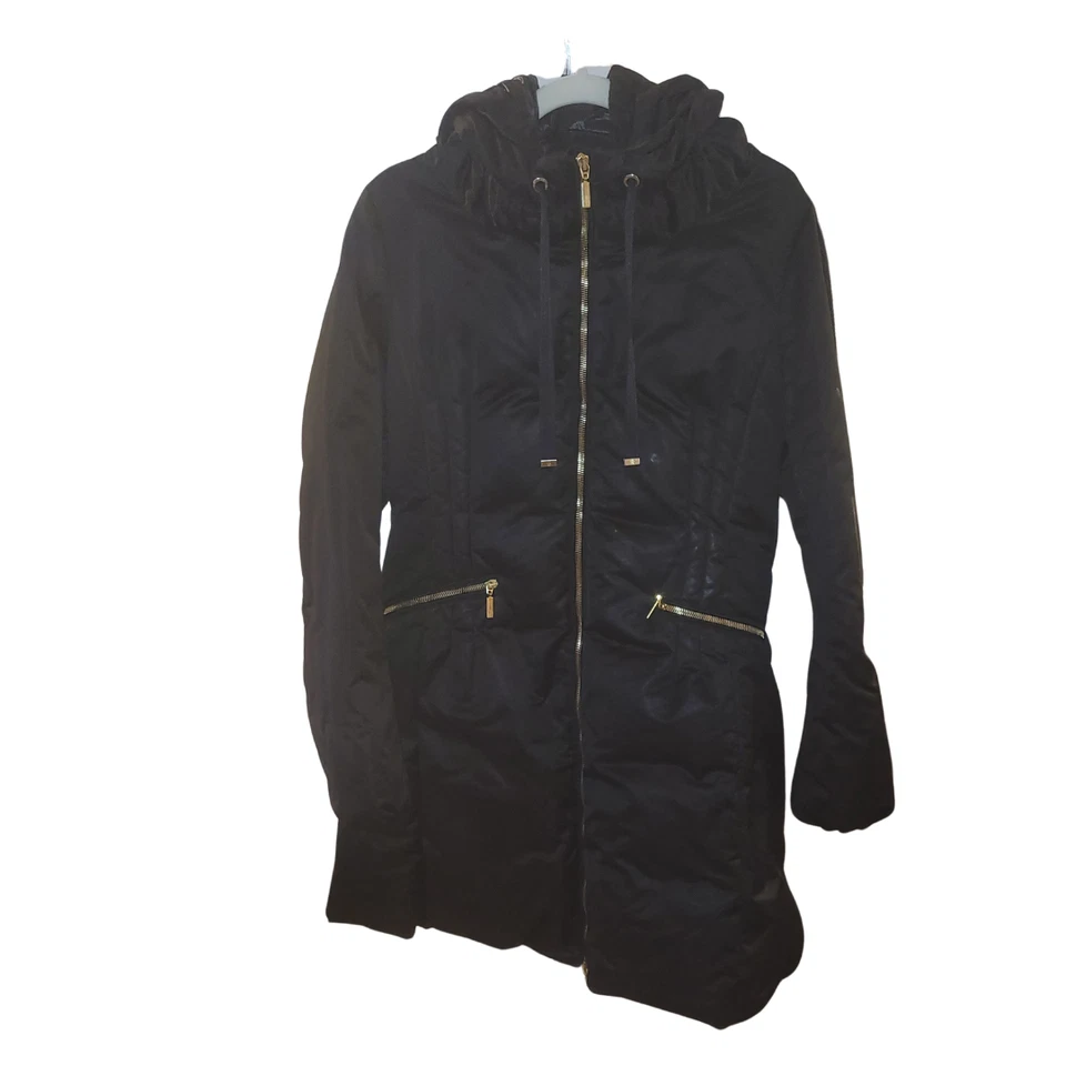 Jaqueta Parka Feminina Moncler com Capuz. Tamanho XL - Imagem 1 de 4