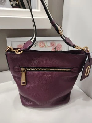 Bolso Bandolera Ajustable Marc Jacobs Gotham City Bucket Sangría Guijarro Cuero Foto 1 de 4