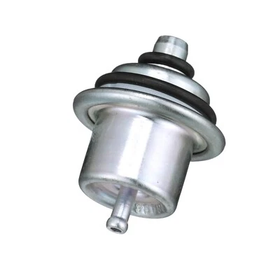 For 2003-2005 GMC Sierra 1500 5.3L V8 Fuel Injection Pressure Regulator SMP 2004 - Image 1 of 4