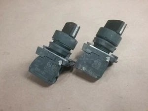 Lot Of 2 Telemecanique ZBE-101 2-Position Selector Switch #02G91 - Picture 1 of 3