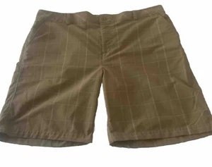 Under Armour braun/weiß kariert Performance kariert Herren Golfshorts Größe 40 R - Bild 1 von 4