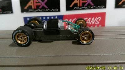 AFX RACING H.O. ESCALA MEGA G+ LLANTAS DE RADIOS DORADOS ANCHOS PLATA SPINNERS LETTS Foto 1 de 4