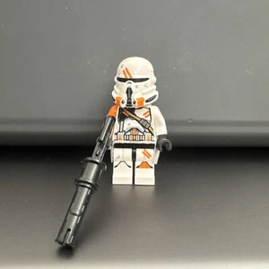 LEGO Star Wars Minifigur - 212th Attack Battalion Airborne Clone Trooper (2014) - Bild 1 von 2