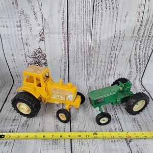 Ertl 1/16  Diecast oliver green tractor & one unbranded plastic yellow tractor - Picture 1 of 12