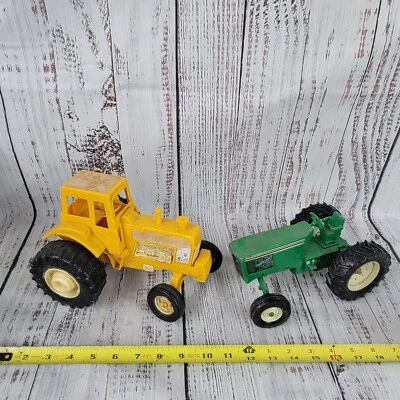 Ertl 1/16  Diecast oliver green tractor & one unbranded plastic yellow tractor - Image 1 of 4