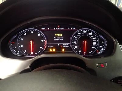 11 12 AUDI A8: Speedometer, MPH, (180 MPH), w/ Night Vision Option - Image 1 of 4