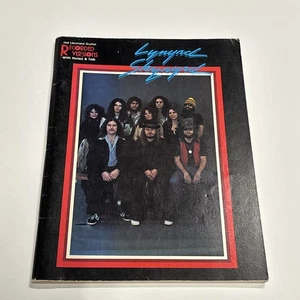 Lynyrd Skynyrd Hal Leonard Guitar Recorded Versions W/ Notes & Tab Songbook - Picture 1 of 2