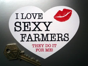 PEGATINA DE COCHE CON FORMA DE CORAZÓN DE AGRICULTORES SEXY Tractor Combinación Camión Campo Agrícola - Imagen 1 de 1