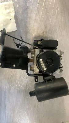 Dodge Caravan 2005-2007 freno antibloqueo usado OEM 5142249AA Foto 1 de 4