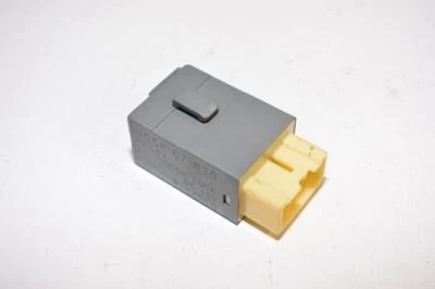 MAZDA MX-5 MIATA 1999-2000 1,8 NB relé de cerradura de puerta de entrada sin llave BG5A 67 830 Foto 1 de 4