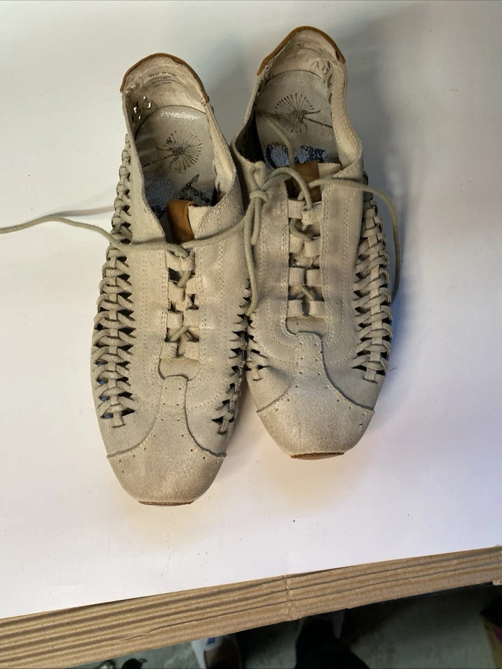 Women's OTBT NEBULA Grey Silver Lace-Up City Sneaker Athletic Shoes Size 7 - Изображение 1 из 4