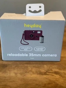 New Heyday 35MM Camera with Film and Built-in Flash Soft Purple - Picture 1 of 3