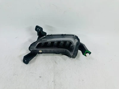 Hyundai Elantra 2017 2018 luz antiniebla derecha pasajero derecho OEM LED antiniebla Foto 1 de 4