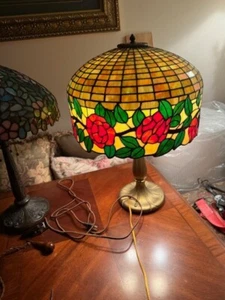 stained glass lamp shade - Picture 1 of 4
