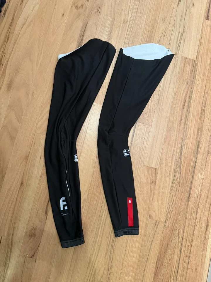 Calentadores de piernas First Endurance Giordana - talla grande Foto 1 de 1