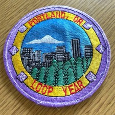 PORTLAND, OREGON embroidered sew-on patch LOOP YEAR WALK Walking Club 4" ROUND
