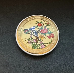 🏯 Asian Birds & Flowers Goldtone Ceramic Fridge Magnet 2" Round M39 - Picture 1 of 4