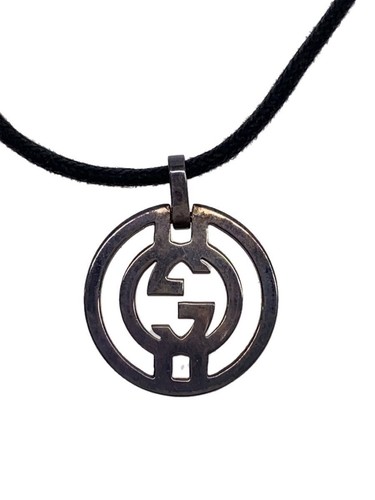 Collana Gucci Cerchio con logo da donna con top SLV usata