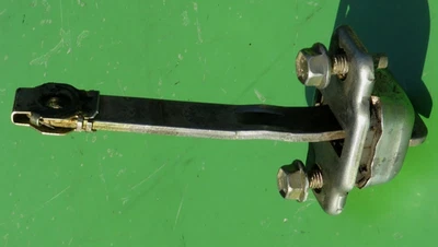 VOLKSWAGEN JETTA 85-99 BARRA DE CIERRE DE PUERTA TRASERA 1H4-839-249 OEM SCIROCCO GOLF Foto 1 de 4