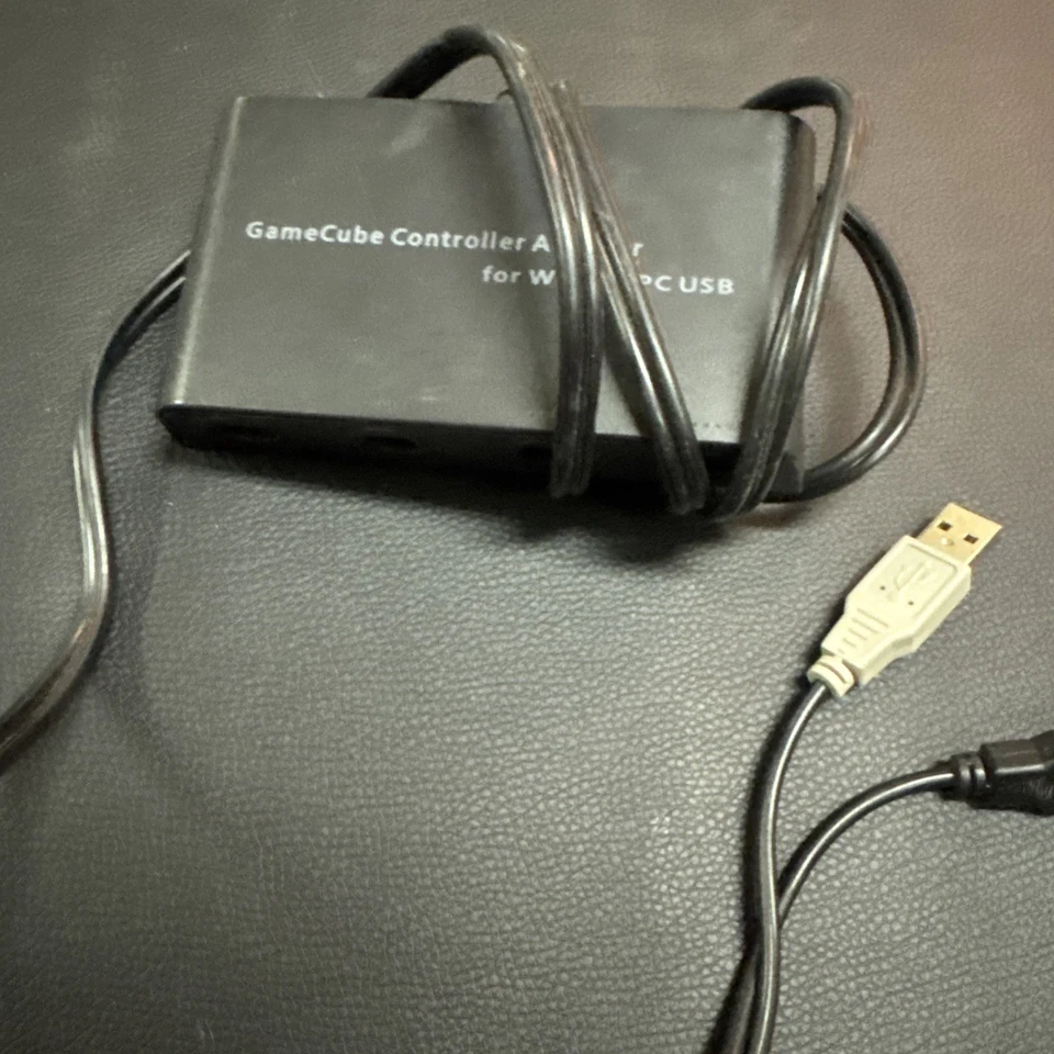 Mayflash GameCube Controller Adapter for Wii U, PC USB 4 Port MFW0121809007548 - Image 1 of 1