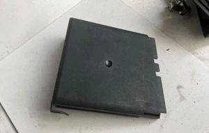 Tapa caja fusibles opel meriva a 93363144 - Imagen 1 de 3