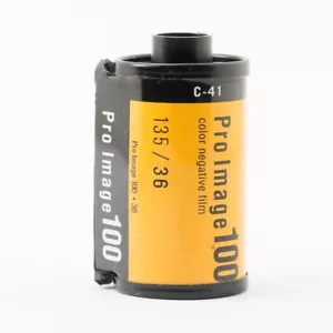 Kodak Pro Image 100 35mm Colour Film - 36 exposures - 1 Roll - Expiry 06/2025 - Picture 1 of 2