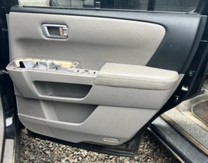 2009 THRU 2011 HONDA PILOT PASSENGER REAR DOOR PANEL GENUINE OEM PART 09 10 11 - Picture 1 of 7