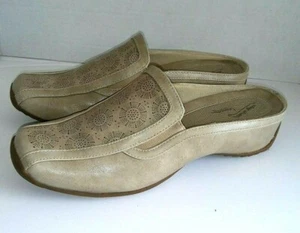 Easy Street Comfort Wave Damen beige perforierte Clogs Pantoletten Pantoletten Größe 8,5 M - Bild 1 von 10