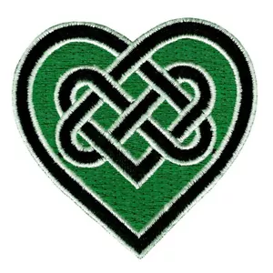 PARCHE DE HIERRO VERDE CORAZÓN CELTA bordado IRLANDÉS EIRE IRLANDESA EMBLEMA DE NUDO DE AMOR - Imagen 1 de 4