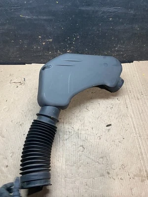 Chrysler 300 Dodge Charger 2011-2019 3,6 L limpiador de conductos de admisión de aire OEM V3989 DG Foto 1 de 4