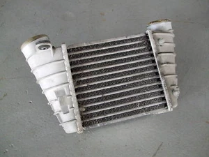 Intercooler radiatore aria sinistro AUDI S3 A3 TT 8L9145805G - Foto 1 di 1