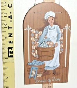 Placa de pared 3D de lavandería de colección Tender Heart Treasures - 'Loads of Love' ~8"H x 4"W - Imagen 1 de 9