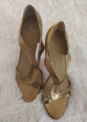 Tacones Tahari talla 9 Foto 1 de 4