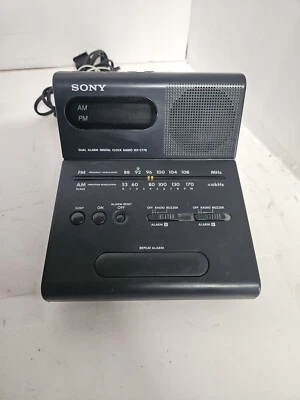 Sony ICF-C770 Reloj Despertador Digital Doble Radio AM FM De Colección Retro Probado Funcionando Foto 1 de 4