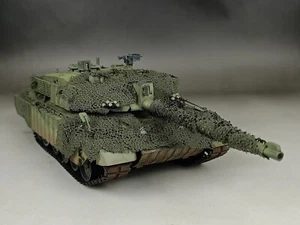 1/35 Built Modern Ukraine UK Challenger II Enhanced Armor Main Battle Tank Model - Picture 1 of 15