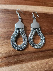 Vintage Silver Mesh Earrings Silvertone Wires Fashion Jewelry  - Picture 1 of 3