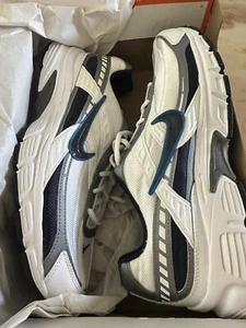 Nike Initiator Running Athletic Sneakers Metallic White Men's Size 13 - Picture 1 of 10