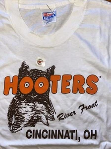 Camiseta Hooters Vintage Años 90 XL Puntada Única Hanes BEEFY T *Limpia - Imagen 1 de 5