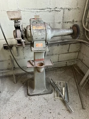 AMOLADORA O TAMPÓN DE EJE LARGO SOBRE BASE DE HIERRO FUNDIDO POTENCIA TRIFÁSICA Foto 1 de 4