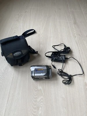 Sony DCR-DVD202E Camcorder - Image 1 of 4
