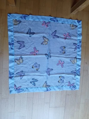 Tischdecke Mitteldecke, transparent, Hellblau, Schmetterling,  ca. 78x 78 cm  - Bild 1 von 2