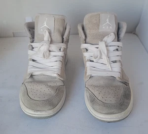 Nike WMNS Air Jordan 1 Mid SE Particle Grey College Grey DO7139-002 Größe 7, GEBRAUCHT - Bild 1 von 14
