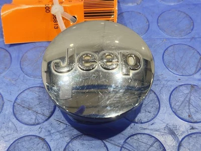 Tapa central de rueda de aleación cromada Jeep para brújula Cherokee Wrangler OEM 1LB77TRMAC Foto 1 de 3