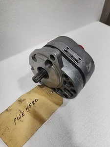 Danfoss Hydrolic Motor pwe-4580 3718 refurbished - Picture 1 of 6